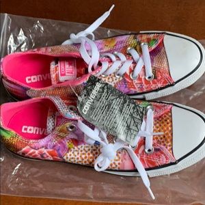 NEW CONVERSE women’s shoes